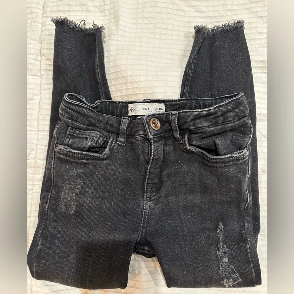 Zara distressed kids jeans, size 6 - Picture 2 of 4